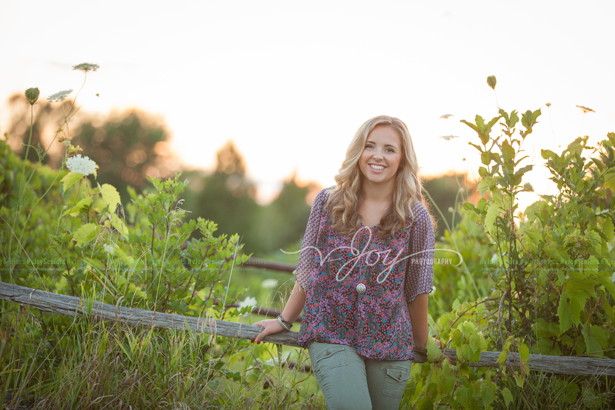 2015.08.11-McKenna-L-High-School-Senior-Portrait-Photographer-Racine-WI-7518.2